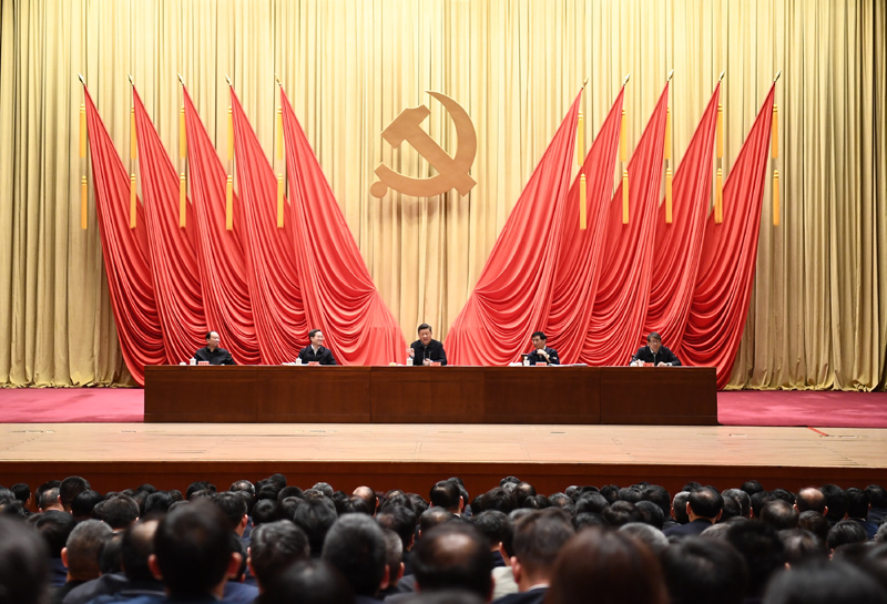 3月1日，2019年春季學(xué)期中央黨校（國家行政學(xué)院）中青年干部培訓(xùn)班在中央黨校開班。中共中央總書記、國家主席、中央軍委主席習(xí)近平在開班式上發(fā)表重要講話。
